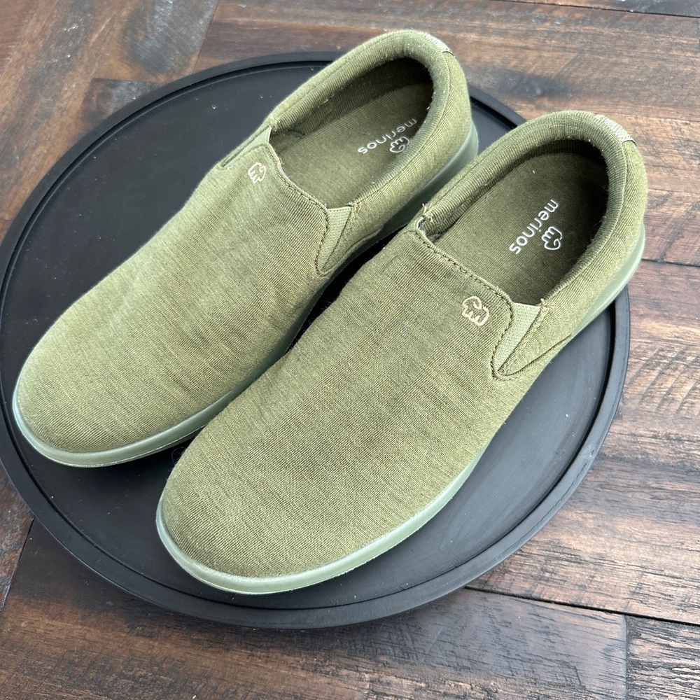 Merinos Women's Olive Slip-On Loafers sz 9